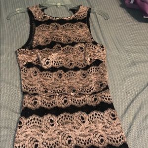 Very nice dress from Windsor.